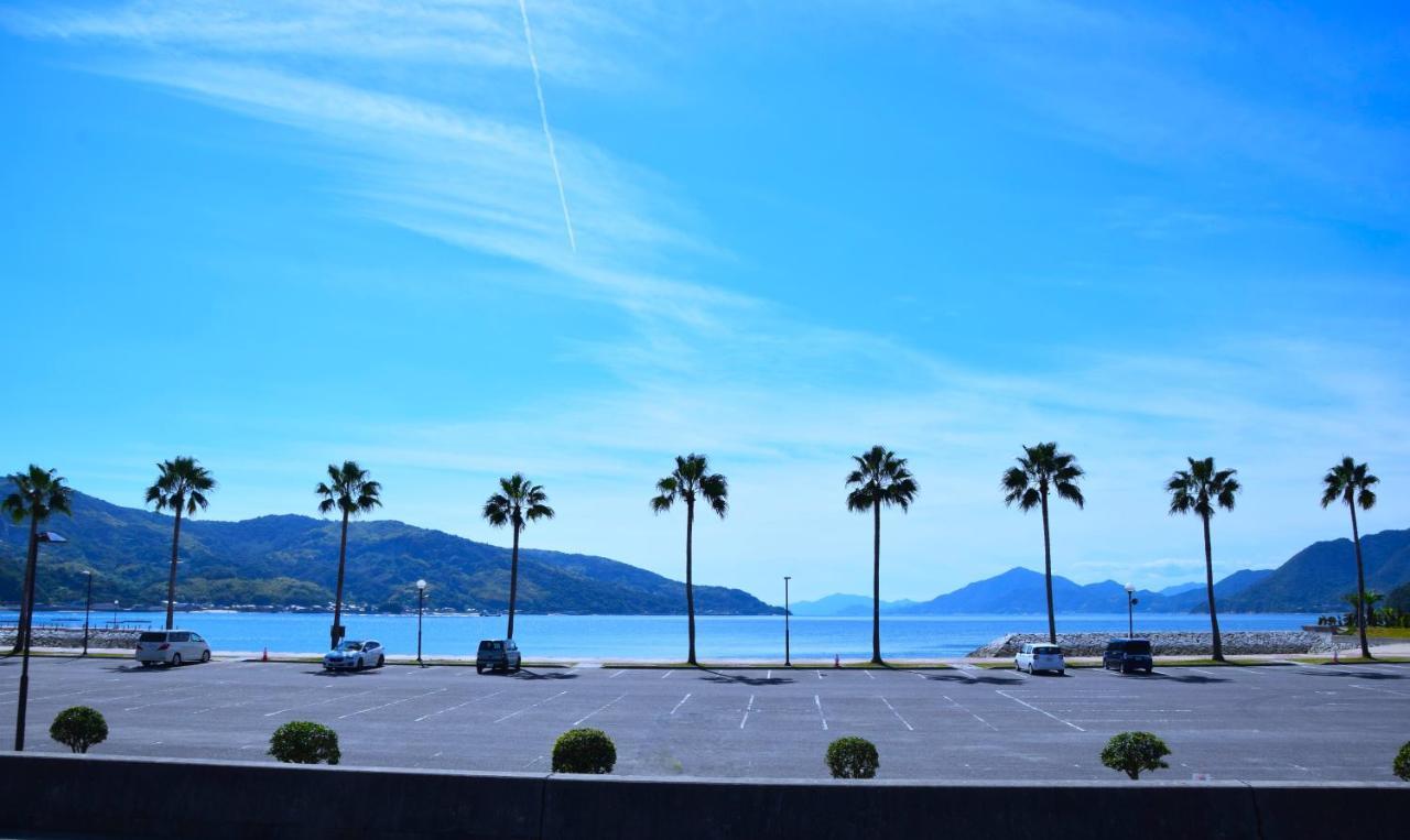 Imabari Railway Station 伯方plus+ מראה חיצוני תמונה